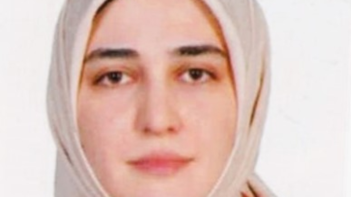 Ayşegül KAVAK - Fen Bilgisi Öğretmeni